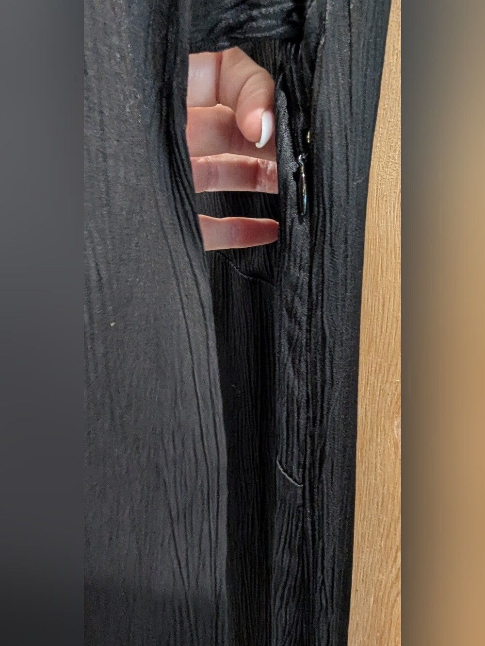 Smash + Tess Black V-Neck Long Sleeve Midi Dress - Picture 10 of 12